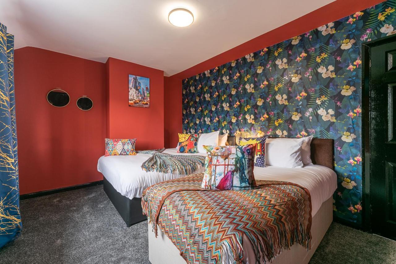 J'S Home Away From Home Fresh 2 Bedroom Garden Parking キングストン・アポン・ハル エクステリア 写真